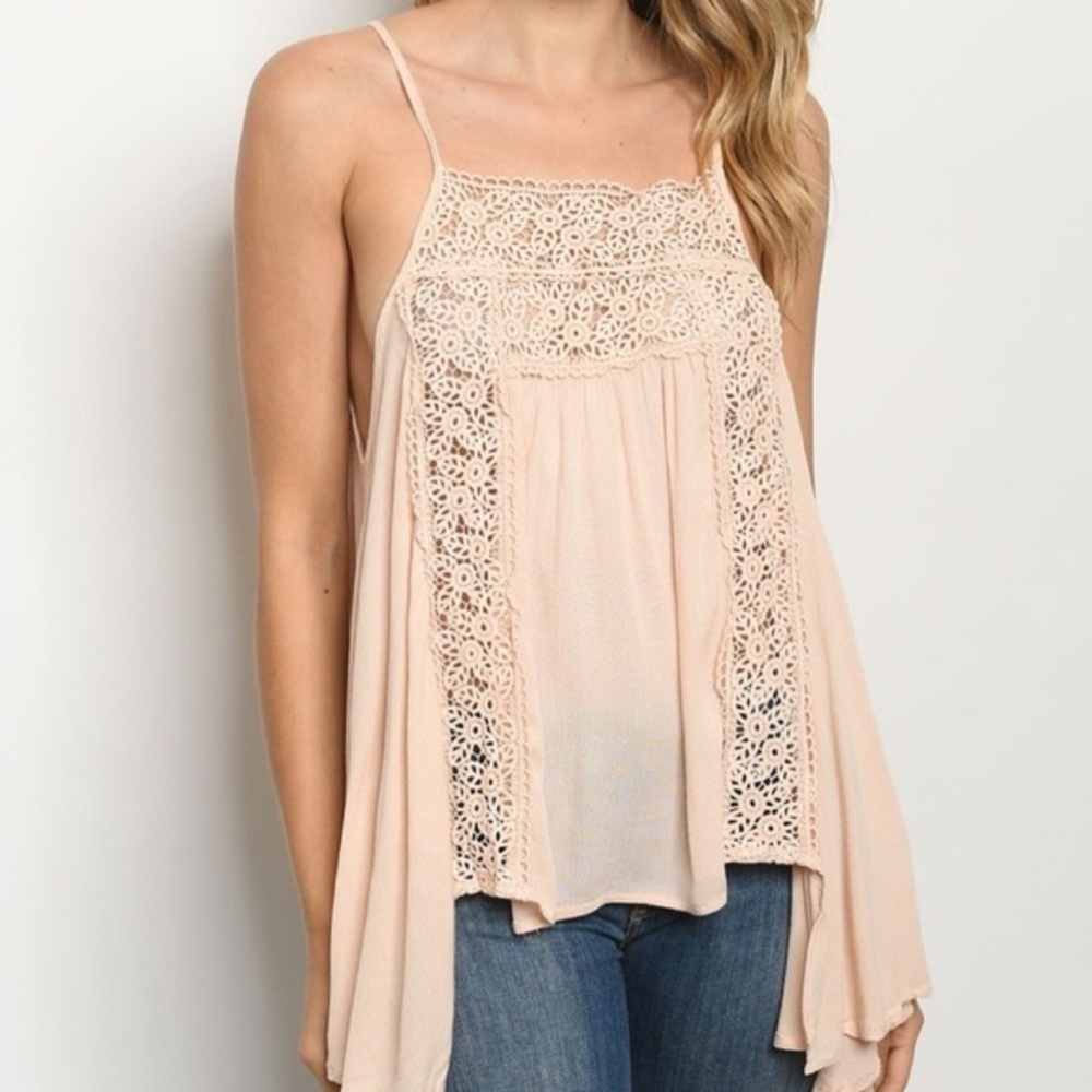🆕Lace peach top - Picture 2 of 4